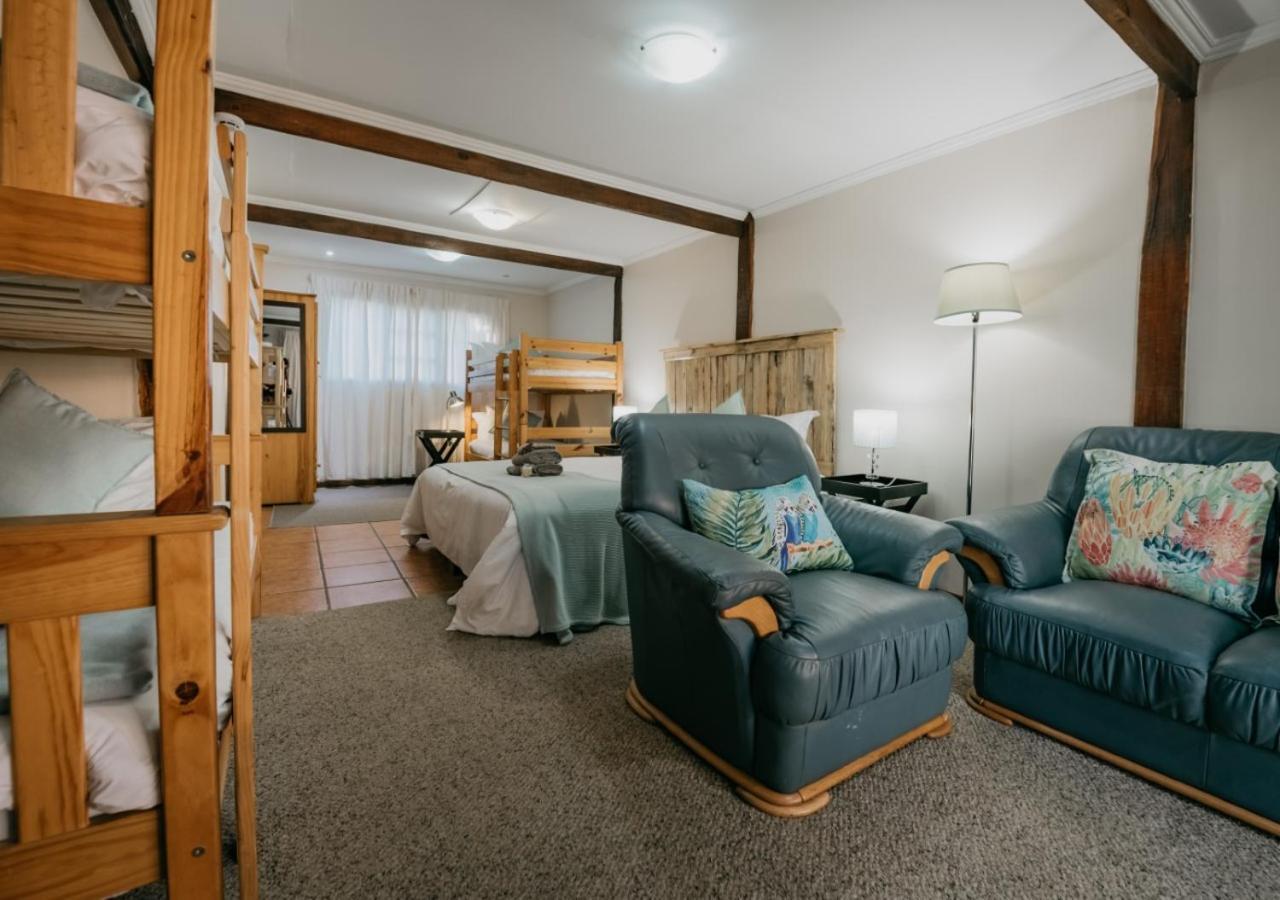 The Village Lodge Стормсривер Экстерьер фото