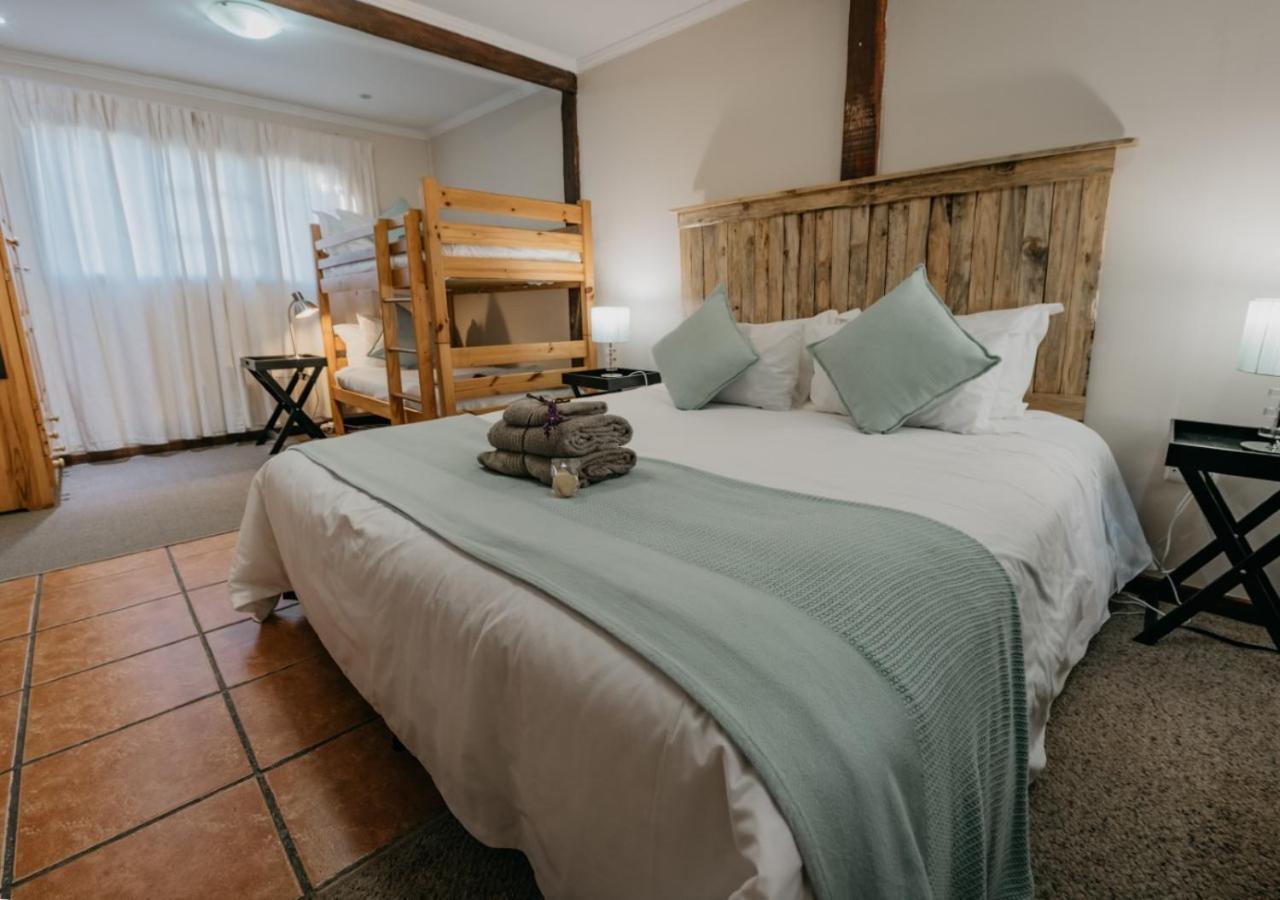 The Village Lodge Стормсривер Экстерьер фото