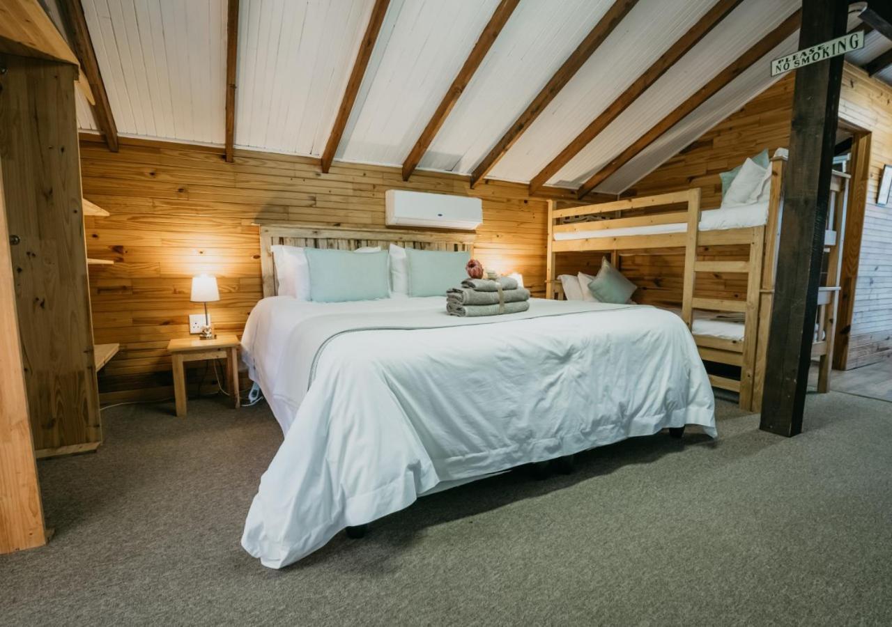 The Village Lodge Стормсривер Экстерьер фото